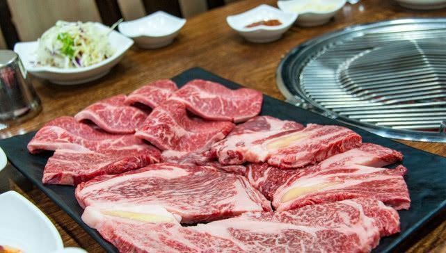 在韩国吃过的最过瘾一次“烤牛肉”,份量大,想起来就流口水