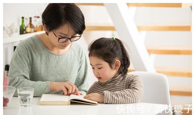 念书|亲子共读不只是“读”,掌握念书的小诀窍,孩子更喜欢听你讲