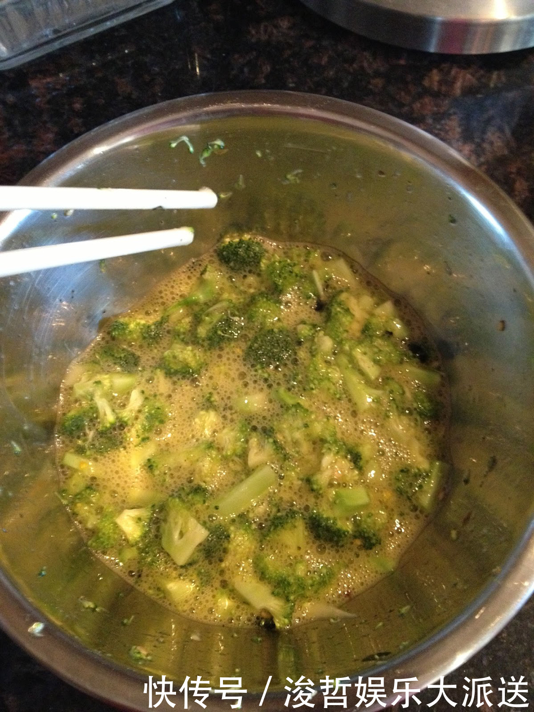 味道|自从我学会西兰花这个做法,全家就爱上了它,光看颜色就让人嘴馋