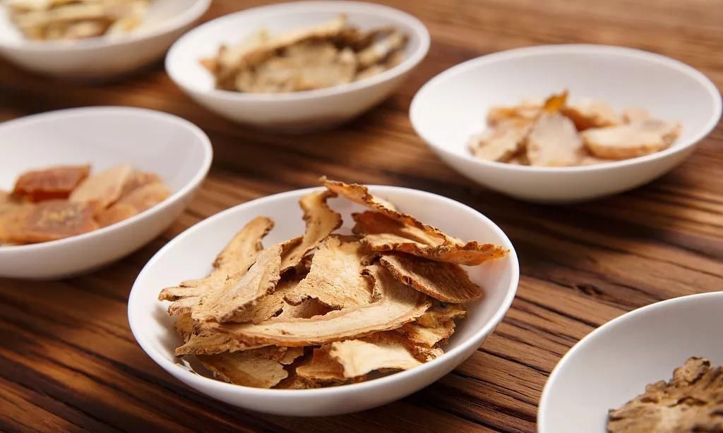 性温|治疗脾胃病竟然这么简单,记住白术的八个好搭档