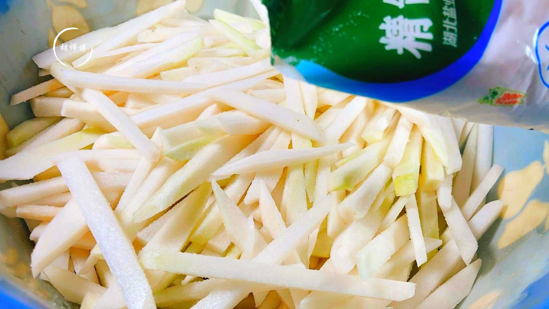 天冷了，遇到这碱性蔬菜别再手软，一次囤50斤，随吃随取，特省事