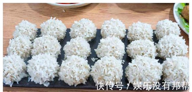 藕丸子|晒晒我家晚餐,4道菜不超过20元,大人小孩都爱,网友:真羡慕