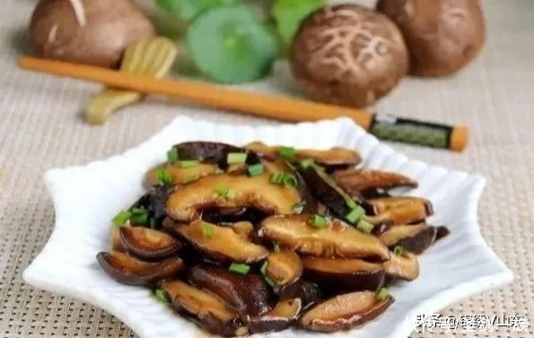 鳝丝|酒店大厨的13道私房菜秘方，简单煸炒鲜美多汁，下酒下饭太香了