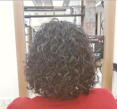 女性|女发别乱剪，高人气发型20款送给大家，很多女性都喜欢