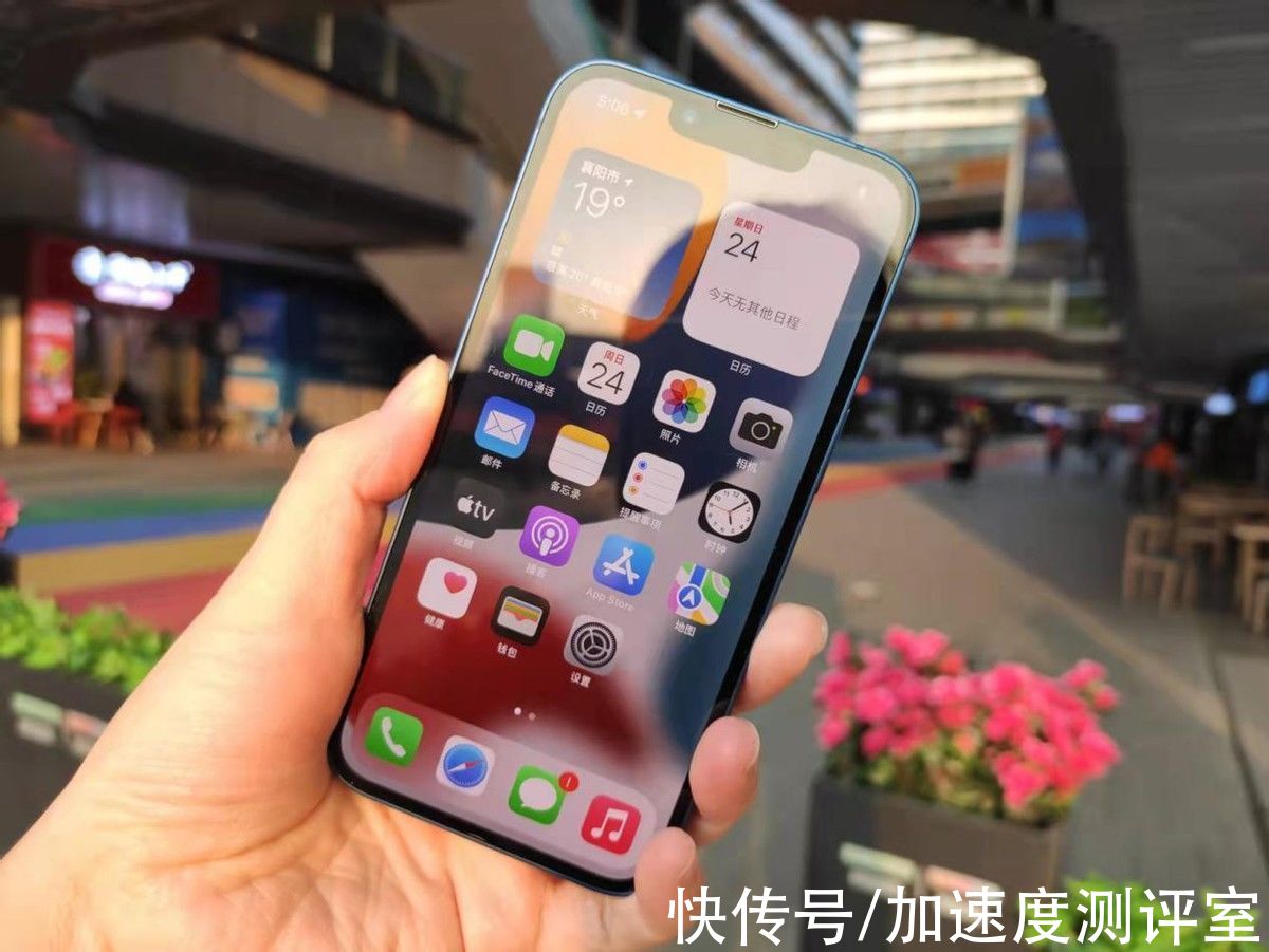 iphone|为什么iPhone 11突然又火了？网友给出3点分析，太现实