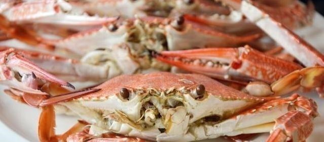 清蒸螃蟹，冷水上锅还是开水上锅存在这3个误区，导致鲜味流失