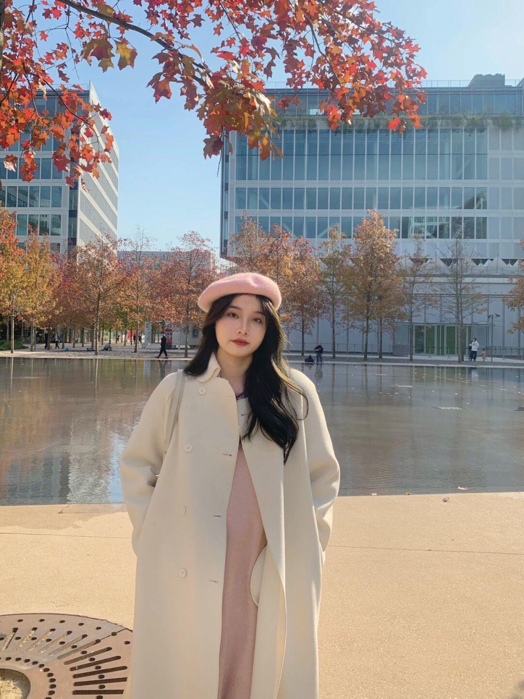 穿搭|今冬试试“针织连衣裙+大衣”的款,既有风度又有温度,绝绝子!