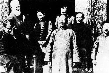 连颜值|林语堂:读书的人和不读书的人,连颜值都差很远