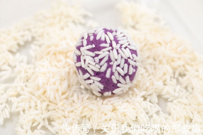 糯米丸子|红豆别再煮粥了,70岁奶奶坚持这一吃法,难怪气色好,越吃越年轻