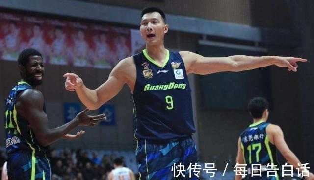 cb男篮主帅儿子被誉最强星二代,跳级进国家队,身高可能超姚明!