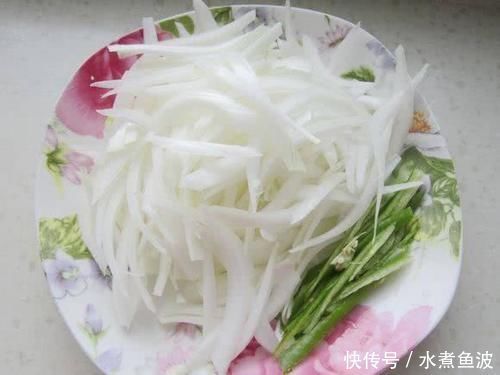 洋葱|开春,它是“天然杀菌菜”,消炎杀菌,预防流感,简单一炒就上桌
