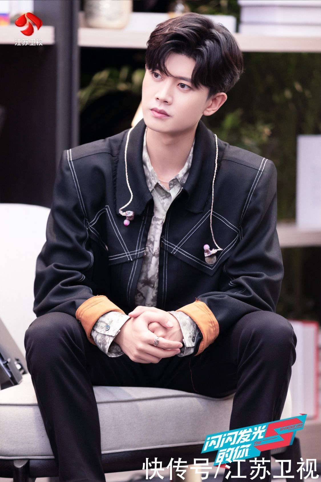 任嘉倫|《閃閃發(fā)光的你》變大型“網(wǎng)友”見(jiàn)面會(huì) 余晚婷成任嘉倫“粉絲”