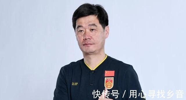 决战|国足决战日本首发出炉仅1归化球员,颜骏凌力压王大雷再获重用
