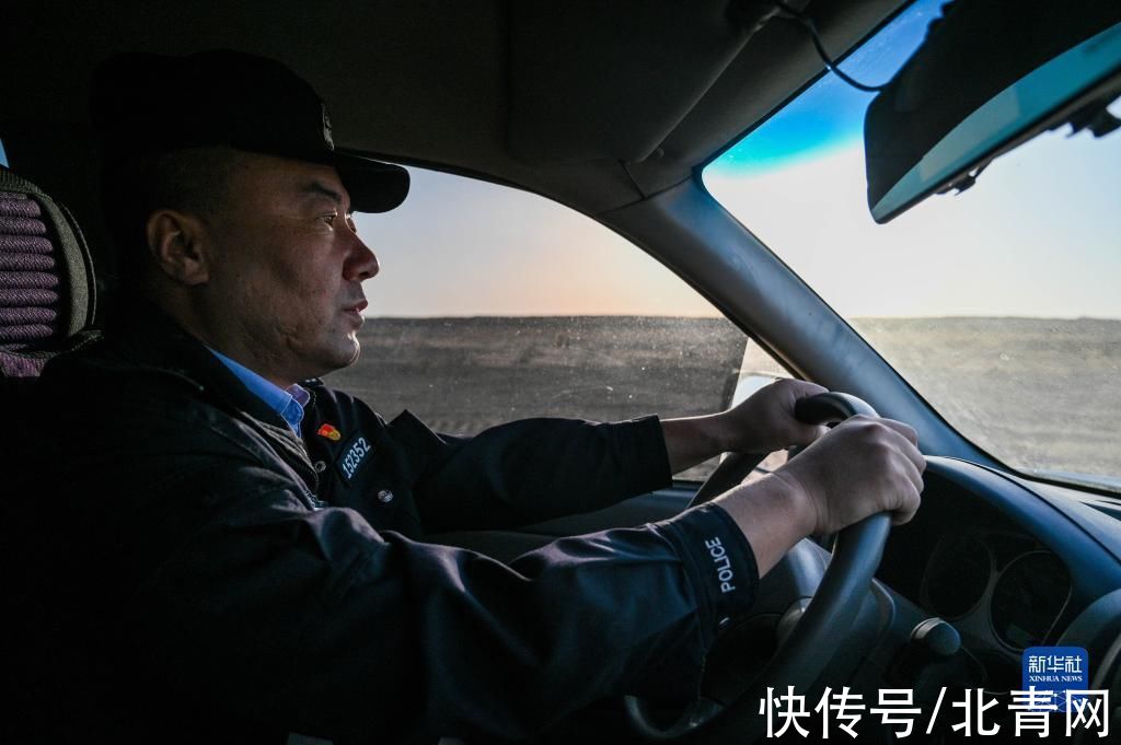 贴心人|沙漠深处的“贴心人”