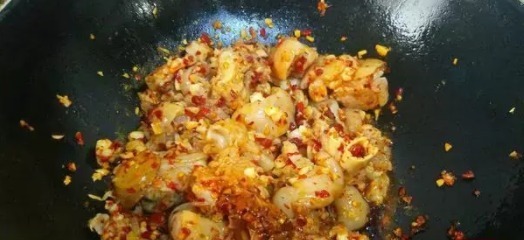 猪蹄这个做法最馋人，每次做都不够吃，光听名字就流口水