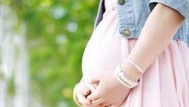 妊娠反应|怀孕后，孕妇若戒不掉这些“小动作”，或许会使羊水质量受影响