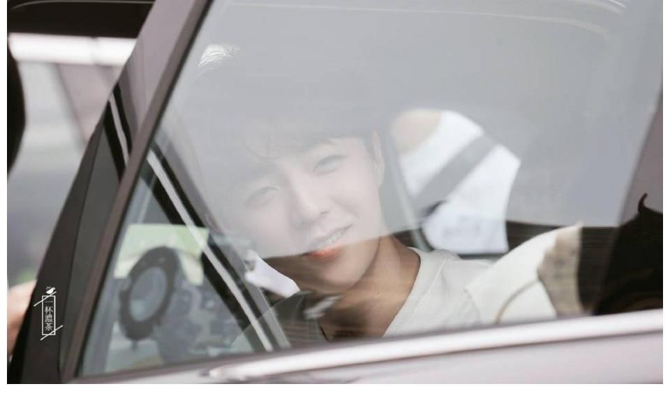 陳立農|奶黃包陳立農開工錄制新一期節目 粉嫩嘴巴和白嫩臉蛋看起來都很好親