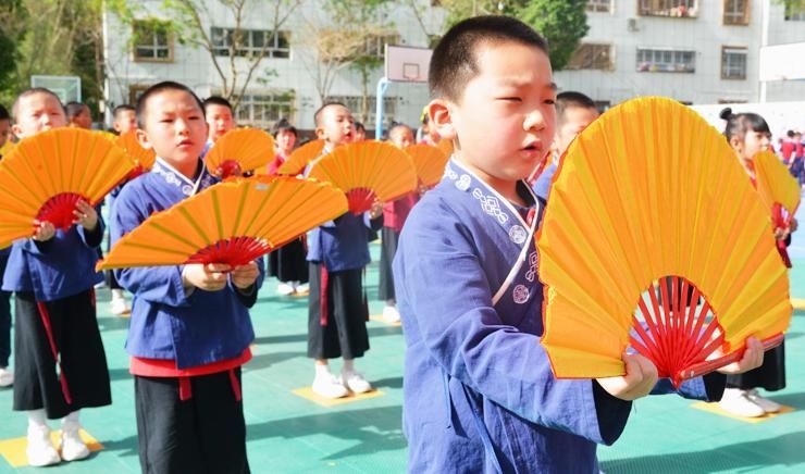 韩璐|库尔勒市第九小学举办首届“善美国学操”大赛