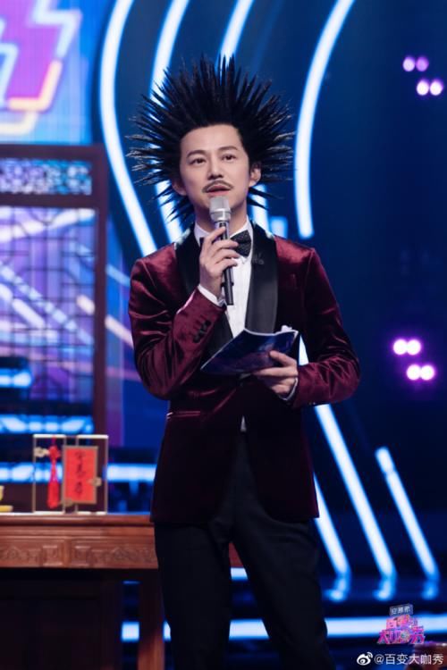 今晚《百變大咖秀》歡樂來襲：劉耀文致敬模仿劉德華，三版孫楠同臺飆歌