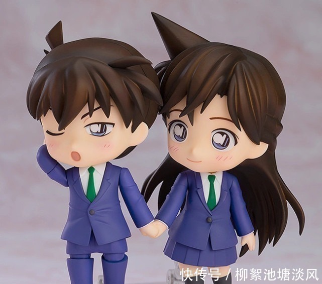 踢足球|工藤新一的这款手办,阳光帅气,配上小兰更完美