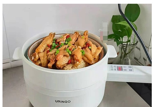 立秋后常做这道菜,食材加粉腌制,同玉米蒸熟上桌,鲜美不上火
