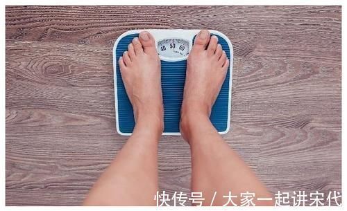 量体重差|为什么早上量体重和晚上量体重差那么多?早晚差几斤属于正常?