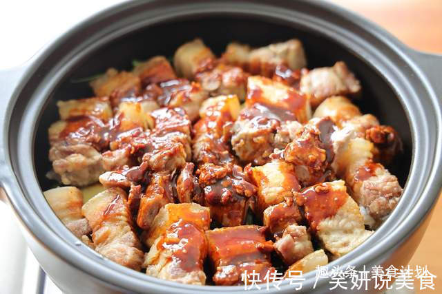 五花肉别红烧了,教你懒人吃法,一碗酱汁就搞定,鲜香入味
