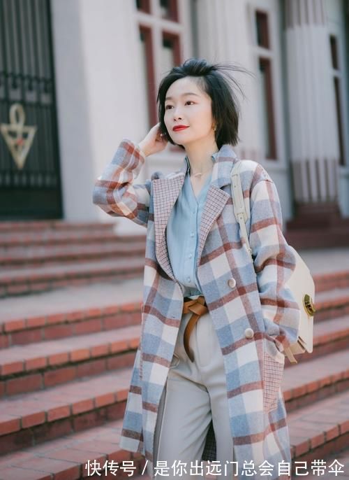 女人味儿 奔四奔五的女人少穿“妈妈装”,5个气质穿搭技巧,建议你收藏