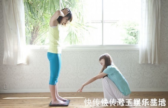 胃癌|胃癌早期不痒不疼，饭后若有以下4个“异常”，多半需要就医了