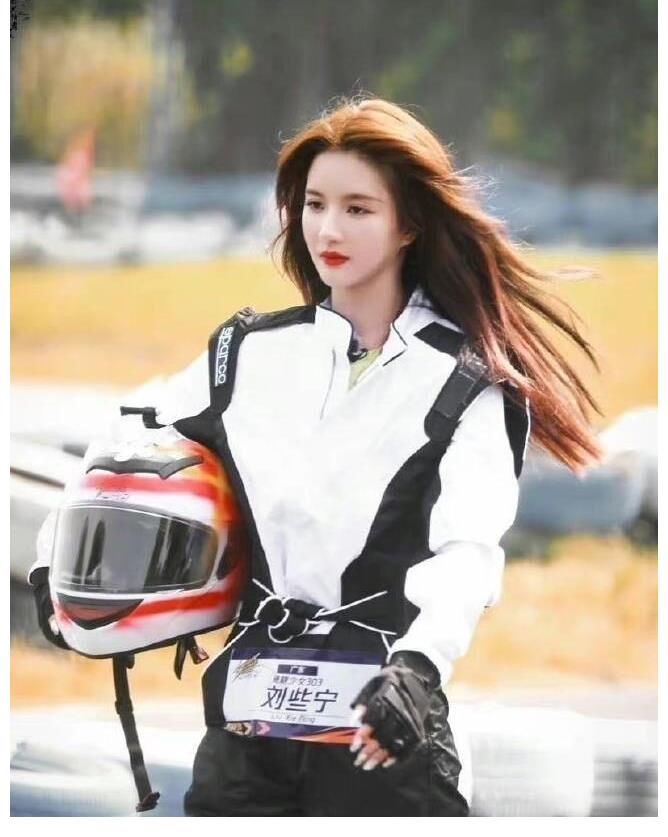 《超新星运动会4》中的卡丁车接力赛也太燃了吧，声控操作已集结