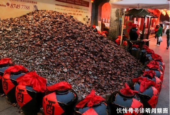 还记得曾经火遍全网的“摔碗酒”吗?老板月入300万,如今怎么样了?