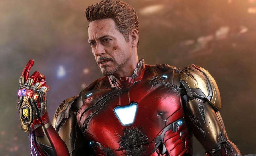 闪闪发亮|小伙晒钢铁侠终极手办,无限宝石闪闪发亮,看到脸后粉丝哭了