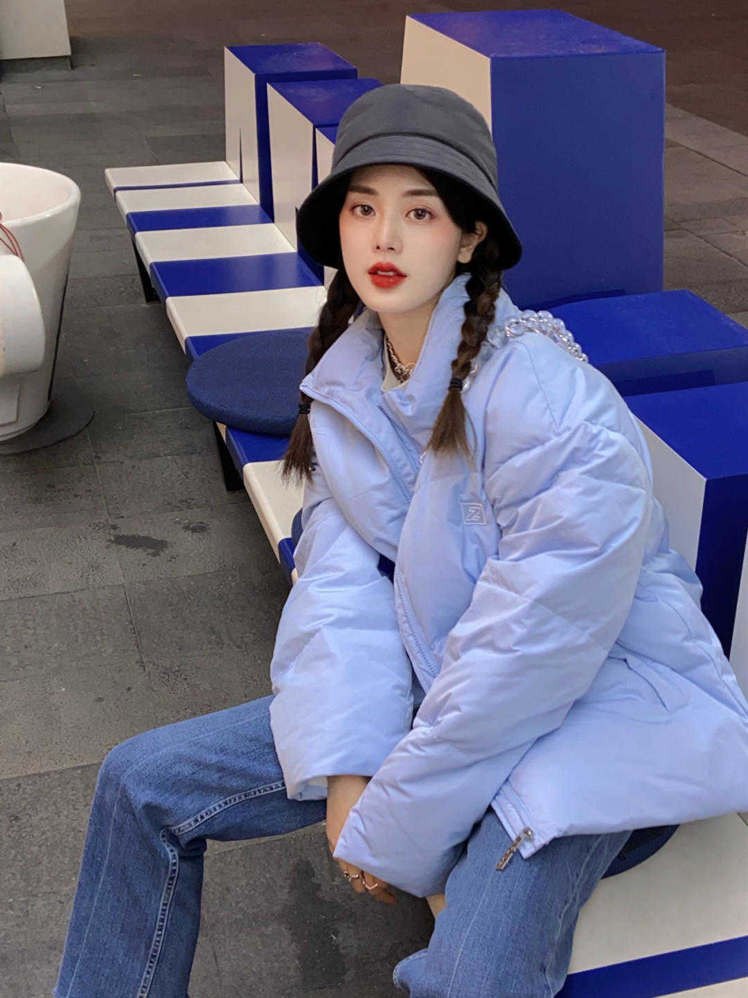 呆板|今年羽绒服流行选短不选长,穿着保暖时尚又显高,小个子也喜欢