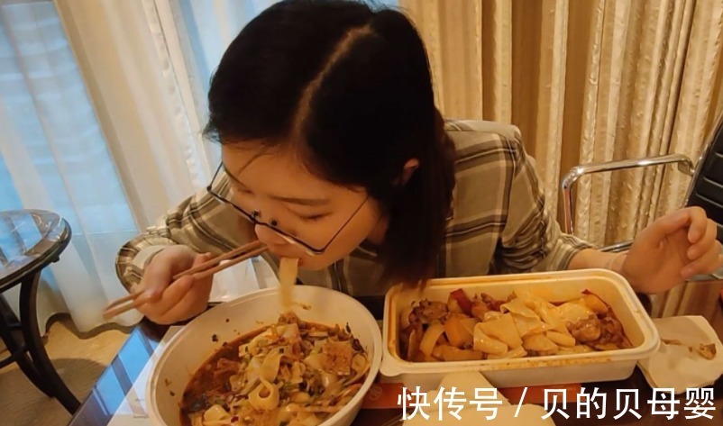 外卖|当这届孩子学会了半夜偷偷点外卖,父母的画风也跟着跑偏了