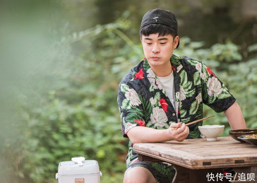 邓超陈赫默契过头,还有熟悉的跑男味道!但他们坑了《五哈》全团