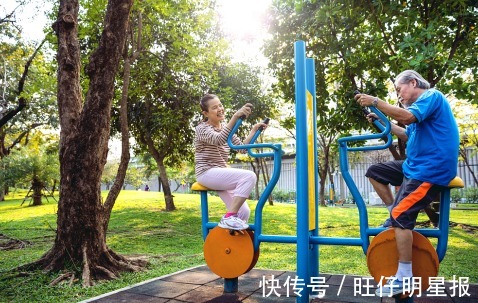 玉米|谁说血脂高的人不能吃玉米，医生直言：可以吃，但这2物真不能吃