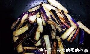 家常素菜菜谱，小炒茄子条，简单美味下饭，比肉好吃，吃不够