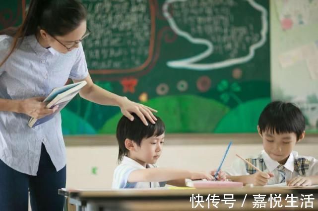 玩玩具|孩子的专注力,都是被父母的不当养育毁掉的,这些坑你踩了吗