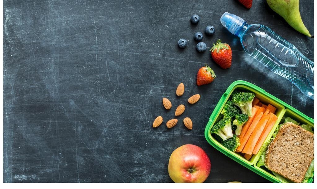 吃醋会引起骨质疏松?骨科医生:大错特错!真正伤骨的是3种食物