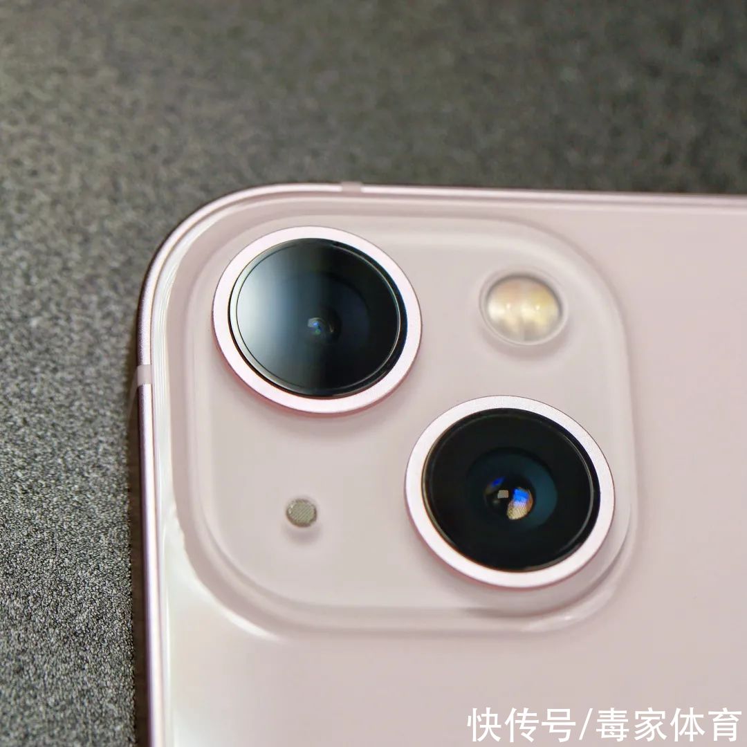 buds|iPhone13「粉色」抢先开箱实测！什么水平？