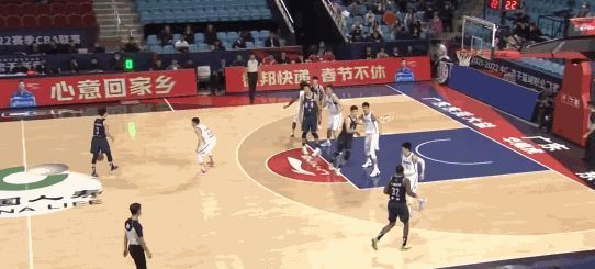 莱多|杜锋精妙战术直击对手弱点,徐杰巧妙执行助易建联完成暴扣