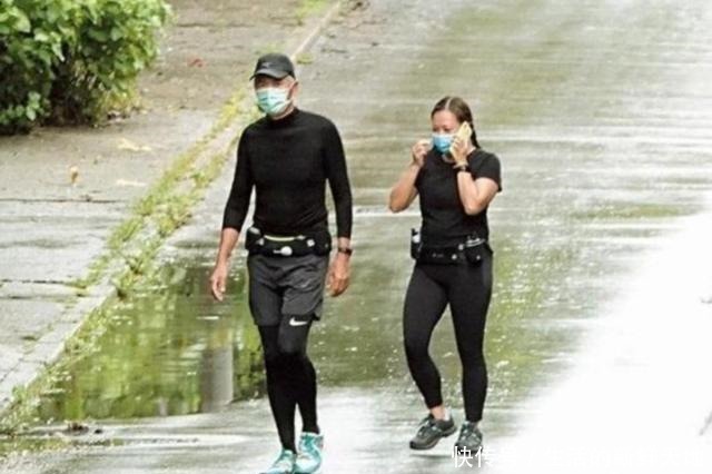 从吴亦凡的麻烦事儿来看,“嚣张成习惯”的顶流圈,该做出改变了