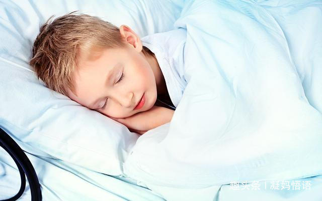 补钙|孩子进入身高“猛涨期”,身体有4个表现,父母忽视娃少长10公分