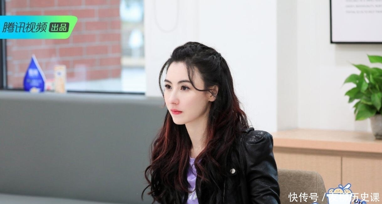 杨笠回应爆红堪称教科书,其实李诞秦昊秦霄贤早已给出过标准答案