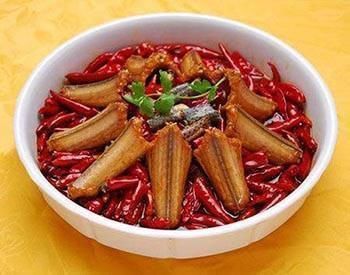 黄芪|女人气血不足,“指甲”先知道?医生:6物敞开吃,气色越来越好