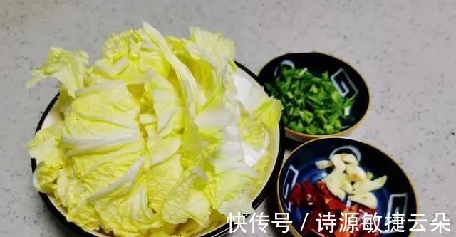 白菜|冬季,这两样食材一起炖,补脾益胃,提高免疫力,炖一锅滋补解馋!