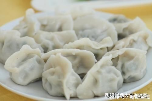 北方人过节爱吃饺子,营养师建议有一种饺子最好别吃了