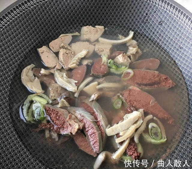 羊杂汤,热乎乎的,暖身暖心