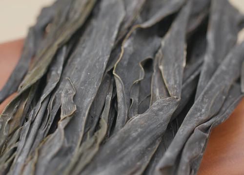 清水泡|泡海带，不要只用清水泡，多加一样东西，10分钟搞定，还没腥味