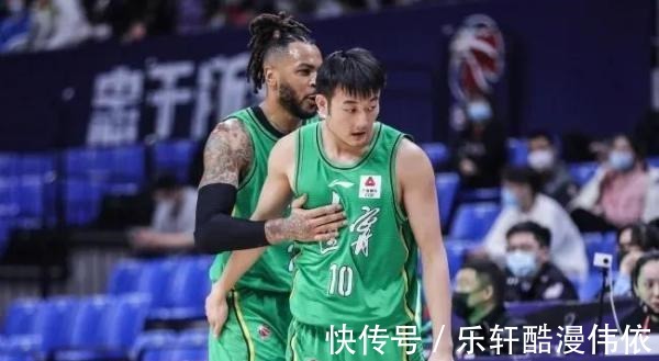 萨林杰|复仇之战!辽篮难挡深圳!萨林杰无惧对抗韩德君!顾全阻击张镇麟